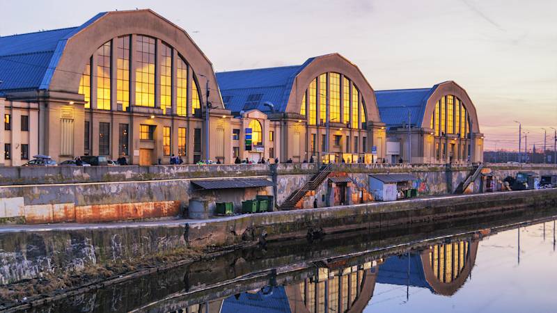 latvia-country-listing-page-riga-central-market