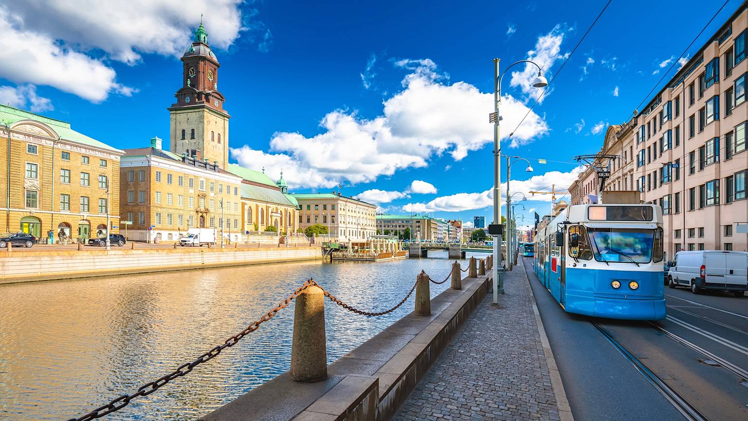 gothenburg-street-city-sweden-tram