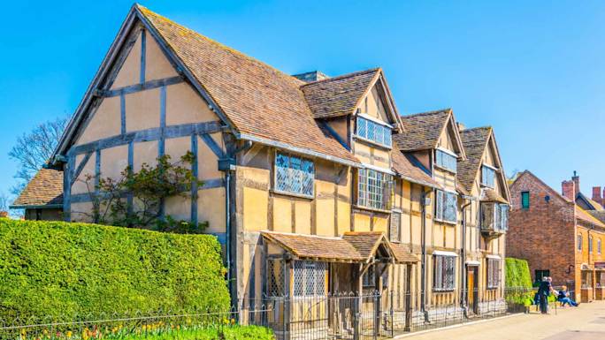 shakespeares-house-stratford-upon-avon-england-historic