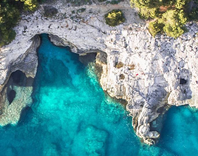 blue-cave-boat-tour-optional-excursion
