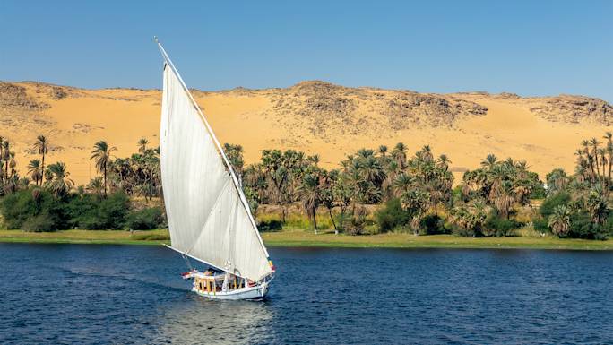 sail-the-nile-river-on-a-traditional-felucca-sailboat-experience