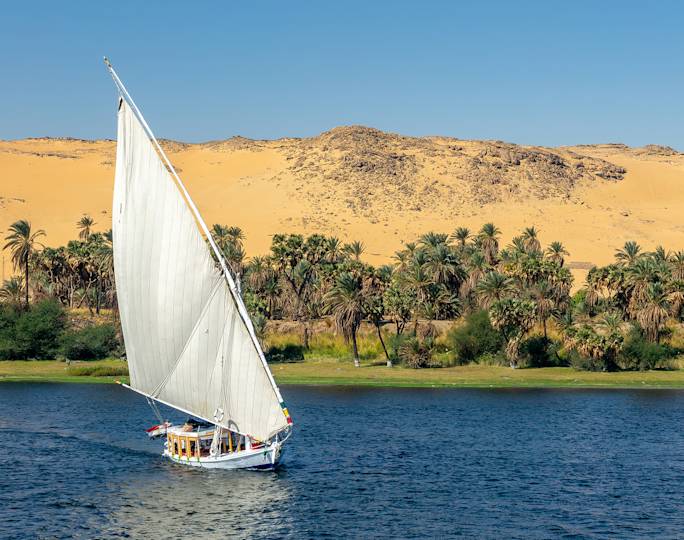 sail-the-nile-river-on-a-traditional-felucca-sailboat-experience