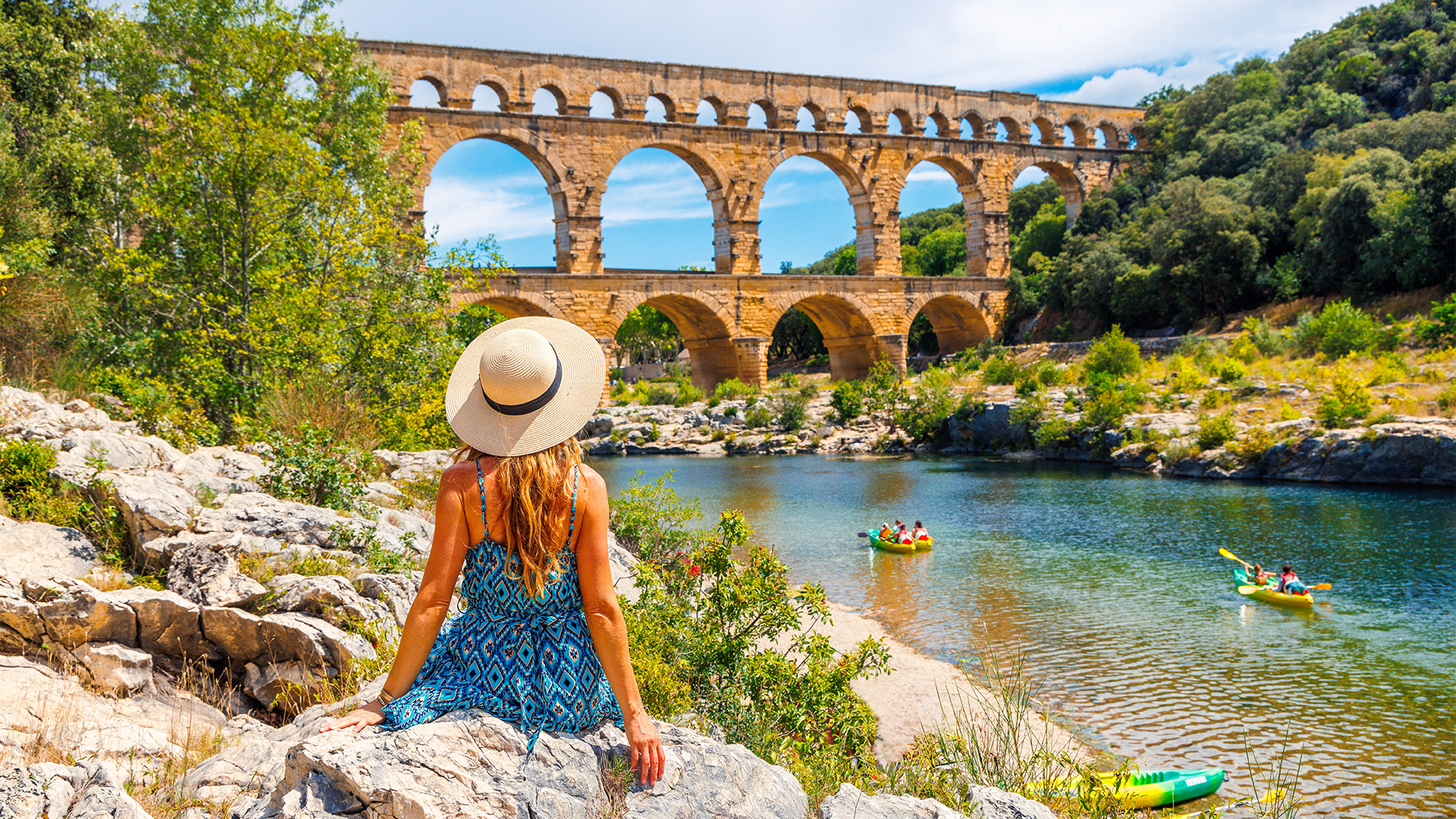 Pont-du-Gard-Avignon-France-swiper-hero-gallery