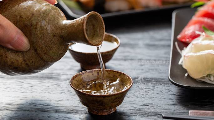 enjoy-a-traditional-welcome-dinner-in-tokyo-experience