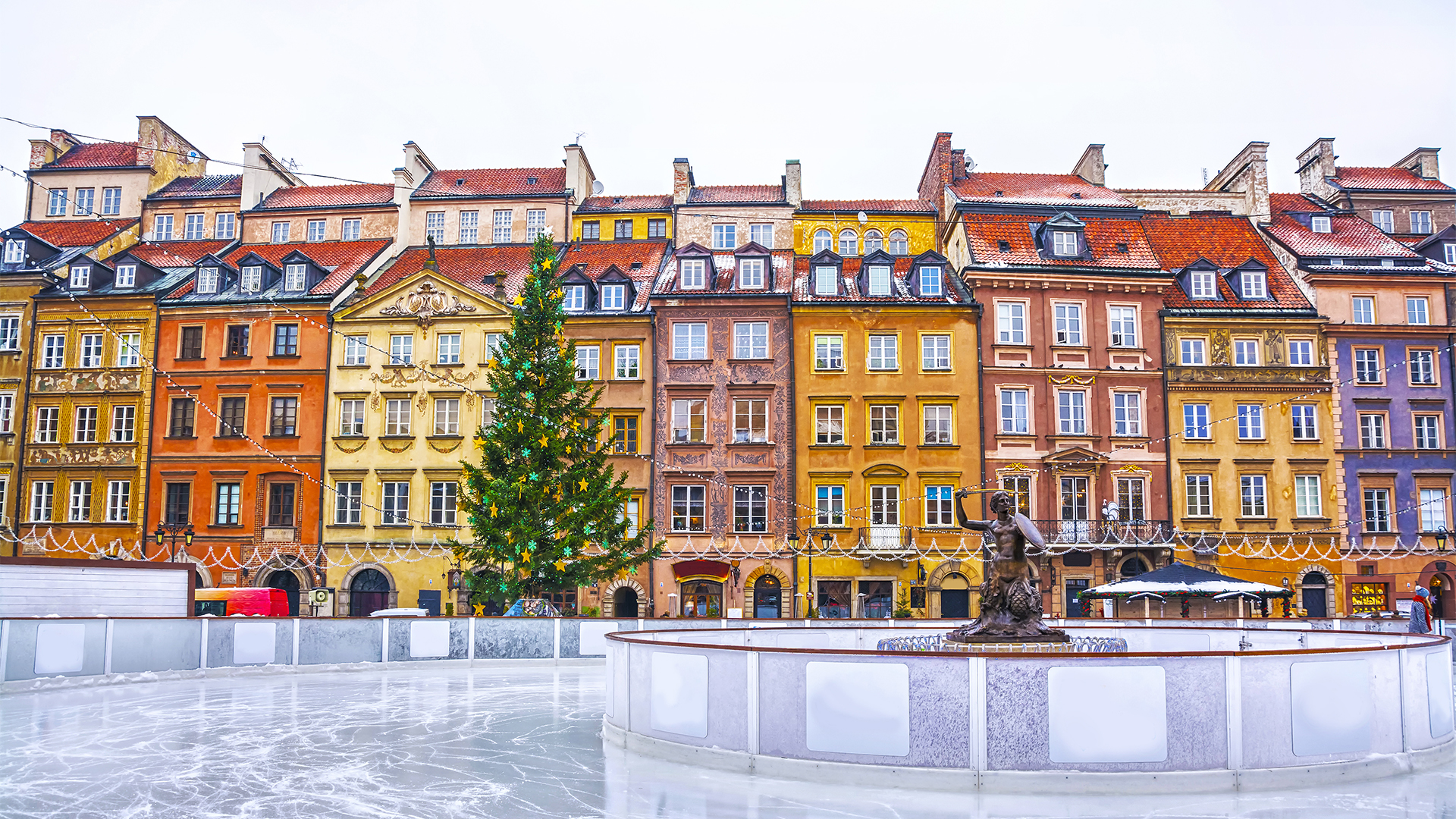 warsaw-poland-old-town-winter-swiper-hero-gallery