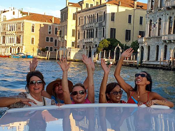 travel-chasers-guided-group-tours-classic-venice-italy