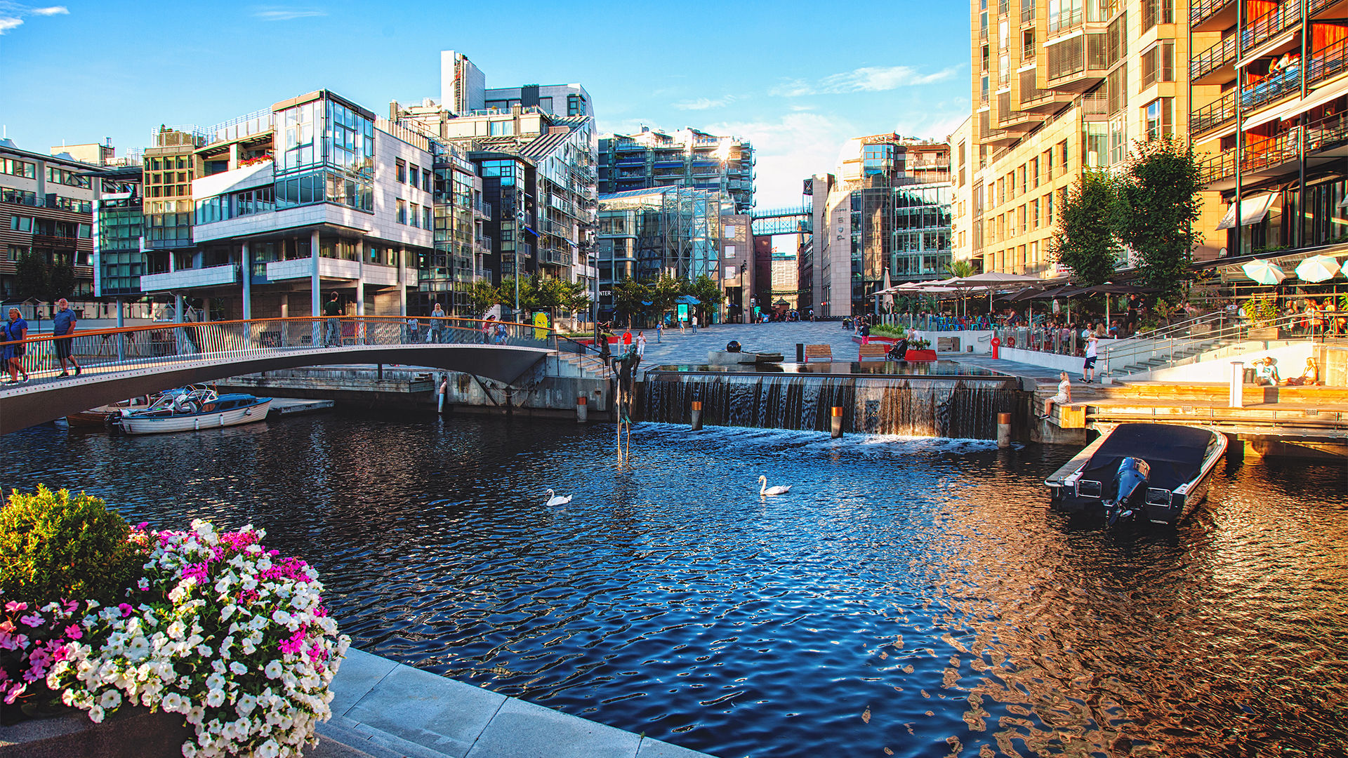 Oslo-city-in-Norway-swiper-hero-gallery