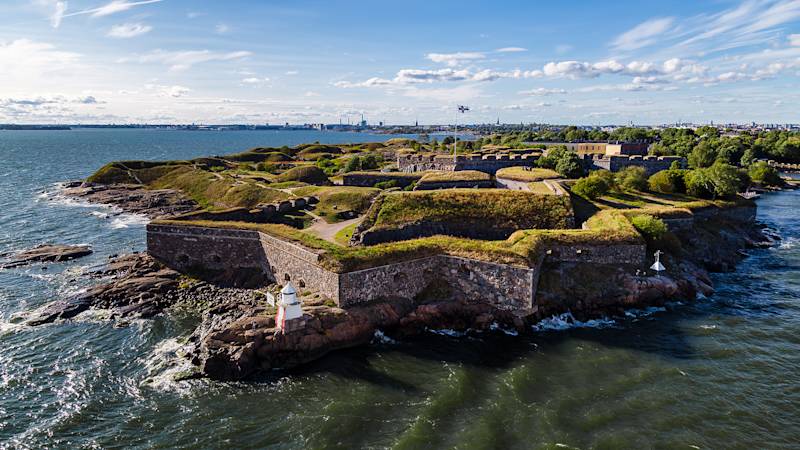 finland-country-listing-page-suomenlinna