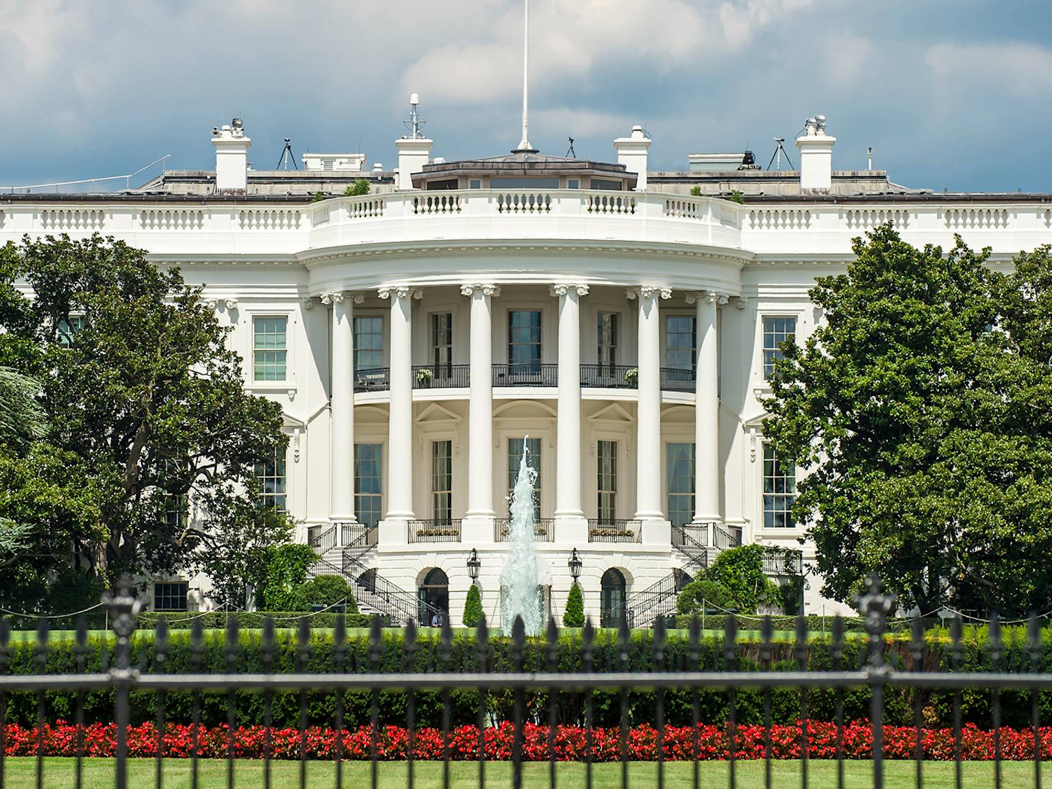 white-house-washington-dc-america-swiper-hero-gallery