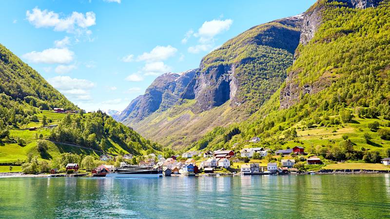 norway-country-listing-page-flam