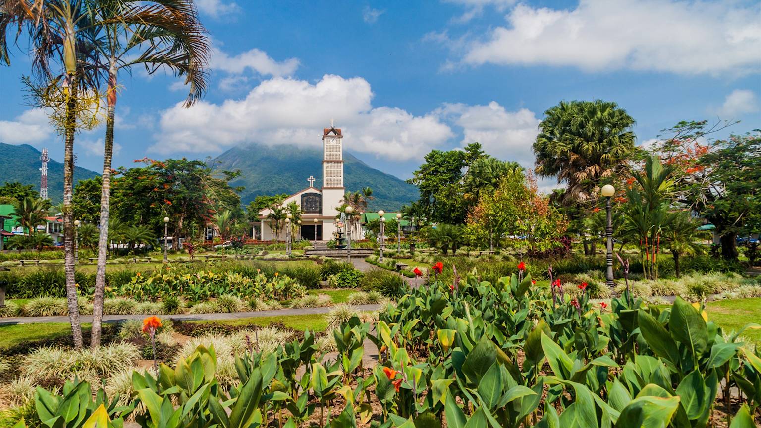 la-fortuna-village-costa-rica-swiper-hero-gallery