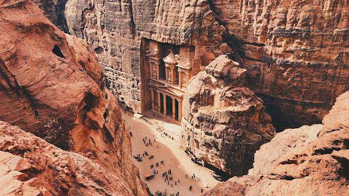 tour-the-famous-red-rose-city-of-petra-experience
