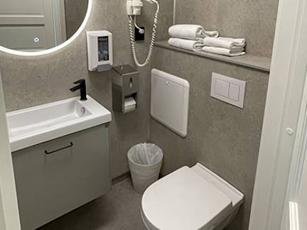 gudvangen-fjordtell-hotel-bathroom