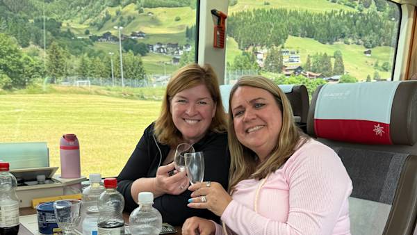 travel-chasers-signature-range-on-board-train