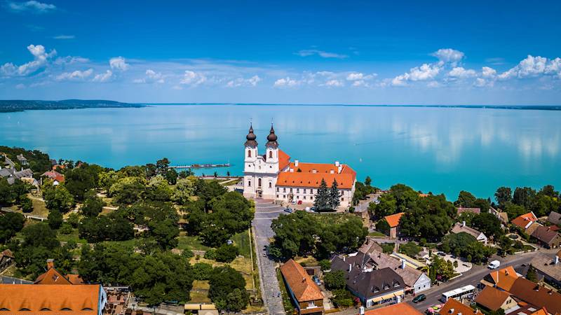 hungary-country-listing-pages-lake-balaton