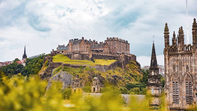 scotland-country-listing-pages-edinburgh-castle
