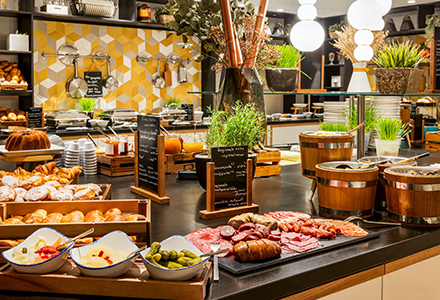 vienna-house-by-wyndham-berlin-breakfast