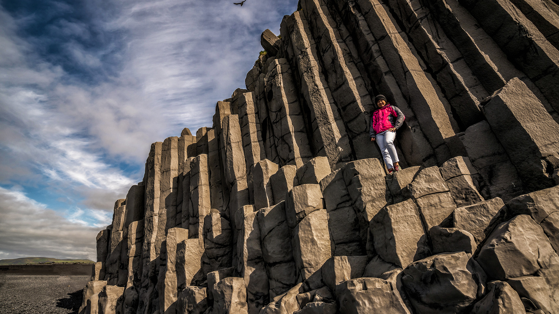 black-sand-beach-rock-formation-iceland-swiper-hero-gallery
