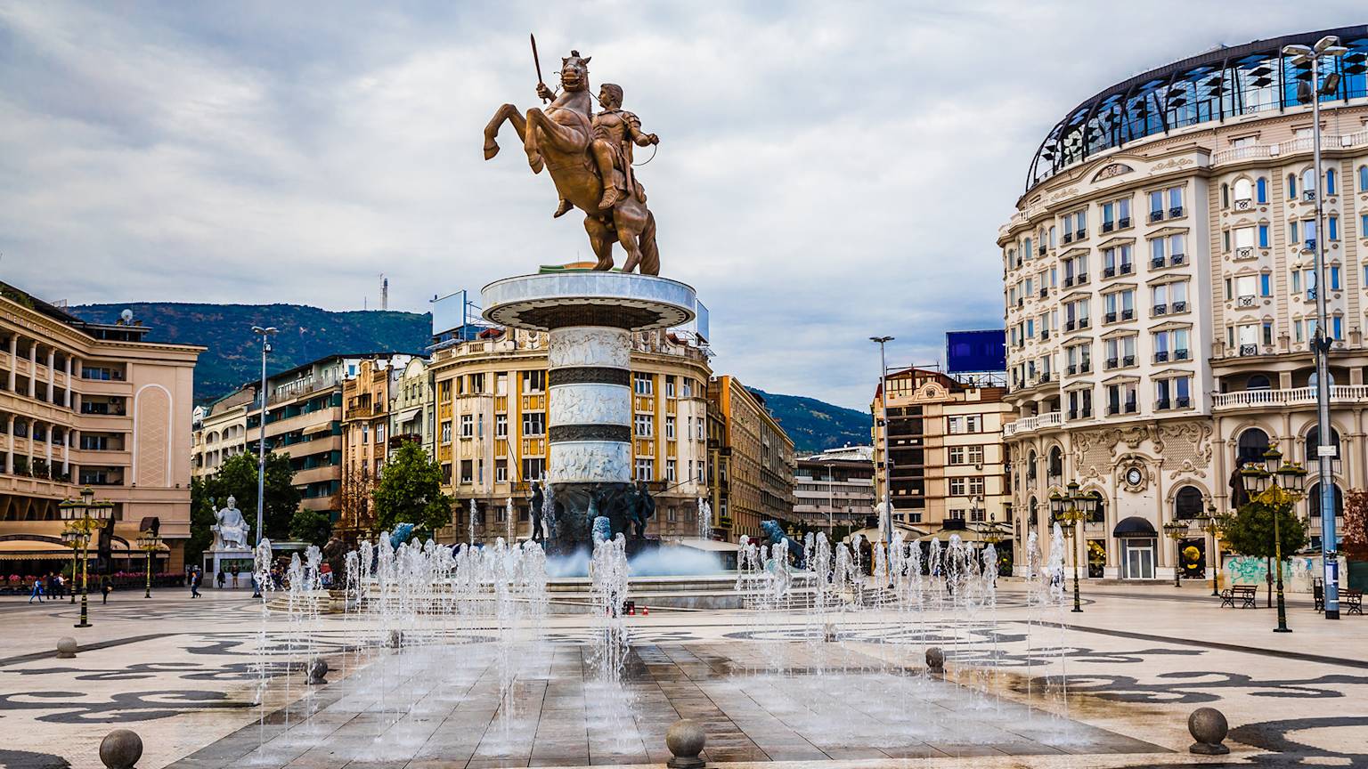 skopje-macedonia-alexander-great-monument