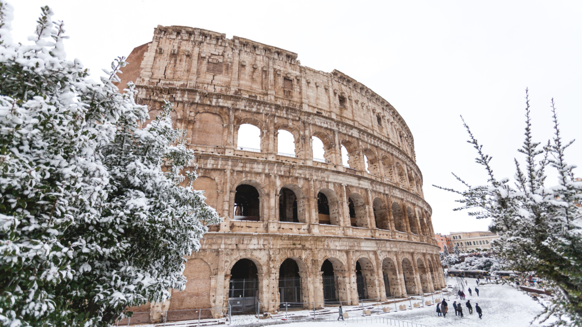 lovely-day-snow-rome-italy