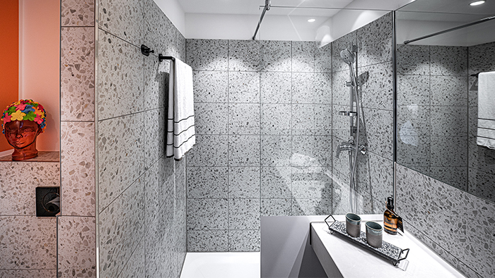 LOGINN-Hotel-Berlin-Airport-Bath