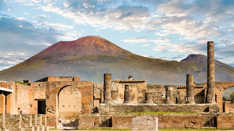 italy-country-listing-page-pompeii