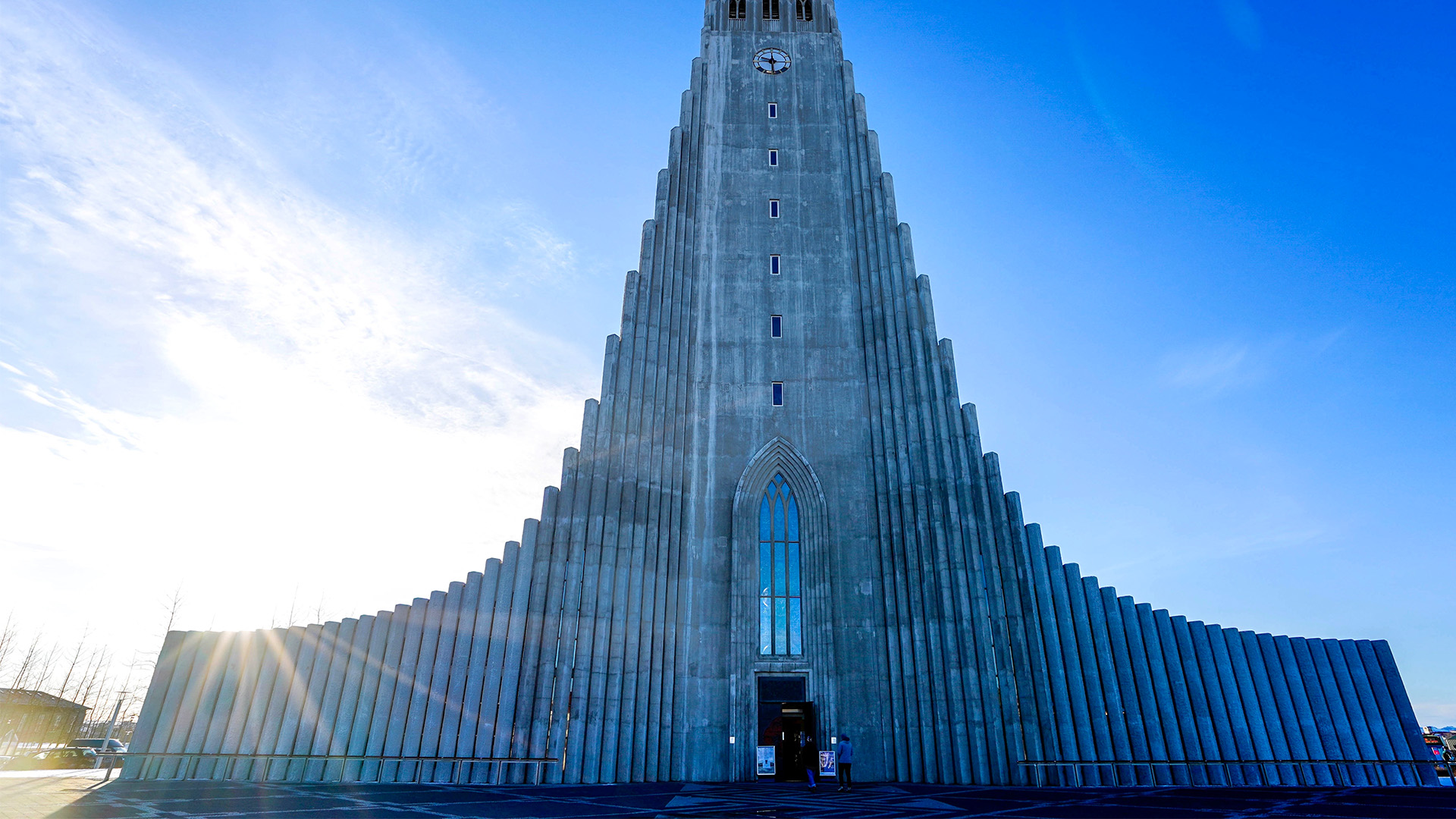 reykjavik-city-hallgrimskirkja-iceland-swiper-hero-gallery