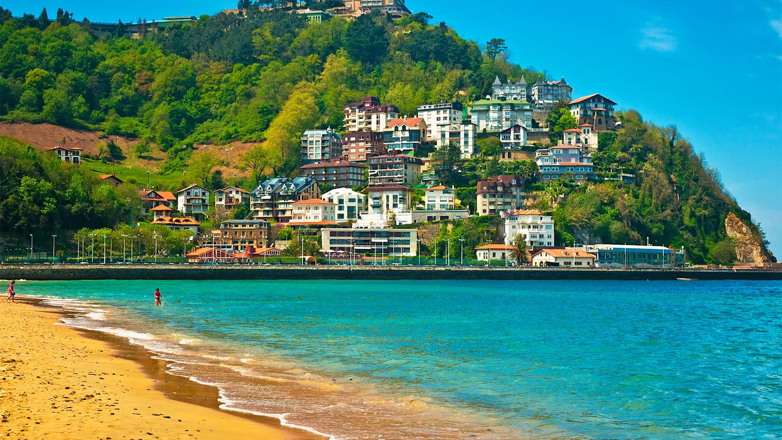 San-Sebastian-Beach-Spain-swiper-hero-gallery