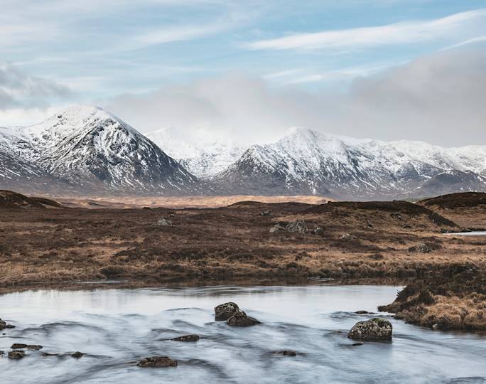 scenic-drive-through-the-scottish-highlands