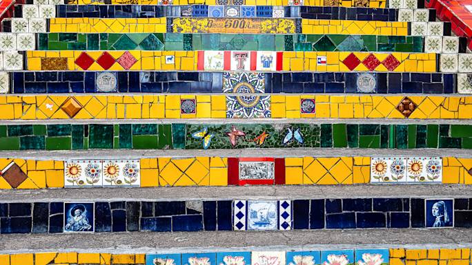 visit-lapa-tiled-staircase-experience