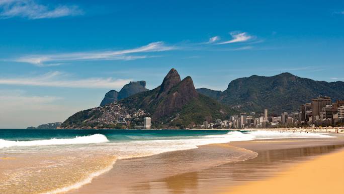 spend-a-day-on-ipanema-beach-experience