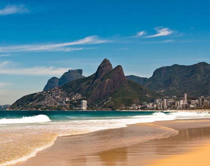 spend-a-day-on-ipanema-beach-experience