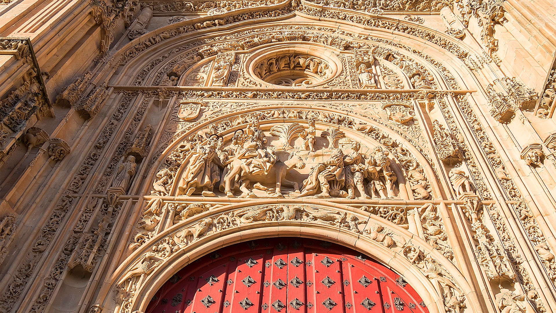 salamanca-cathedral-facade-spain-swiper-hero-gallery