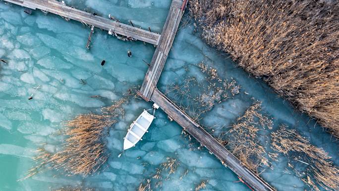 visit-lake-balaton-winter-experience