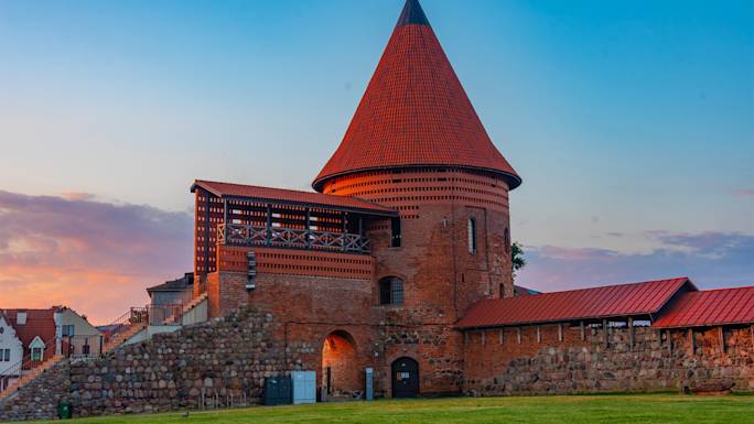 guided-tour-of-kaunas-experience
