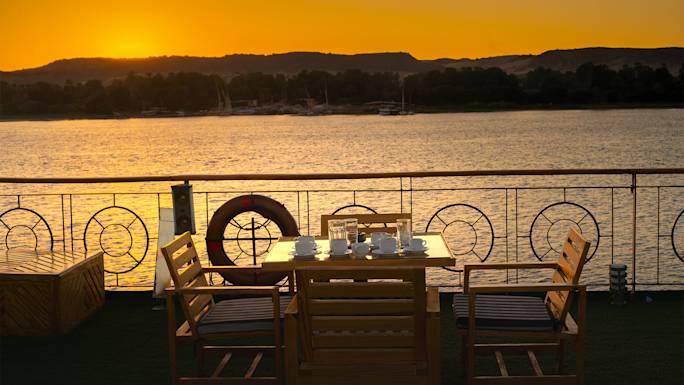 sail-the-river-nile-on-a-cruise-ship-experiences