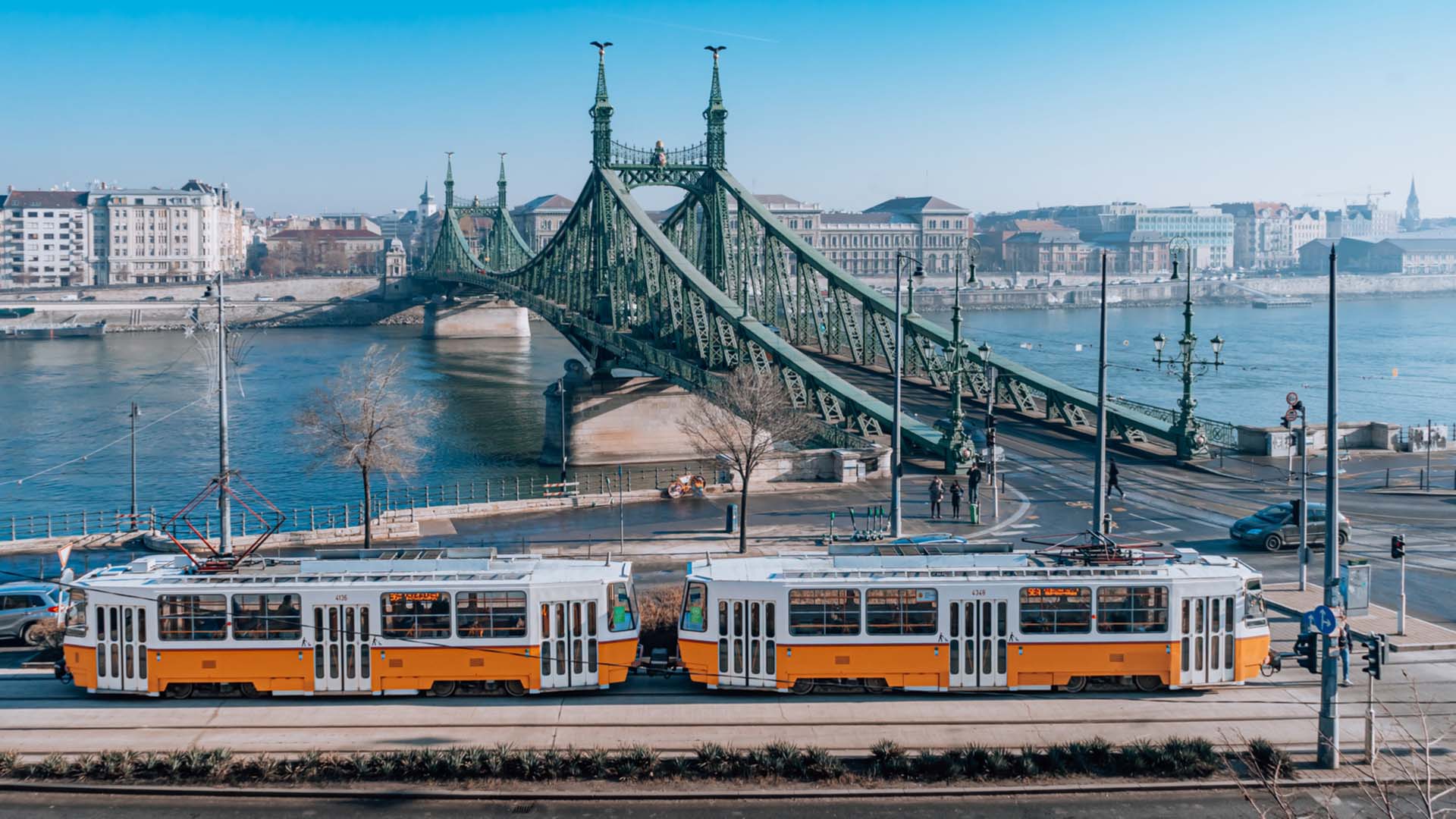 budapest-hungary-winter-guided-tour-christmsa