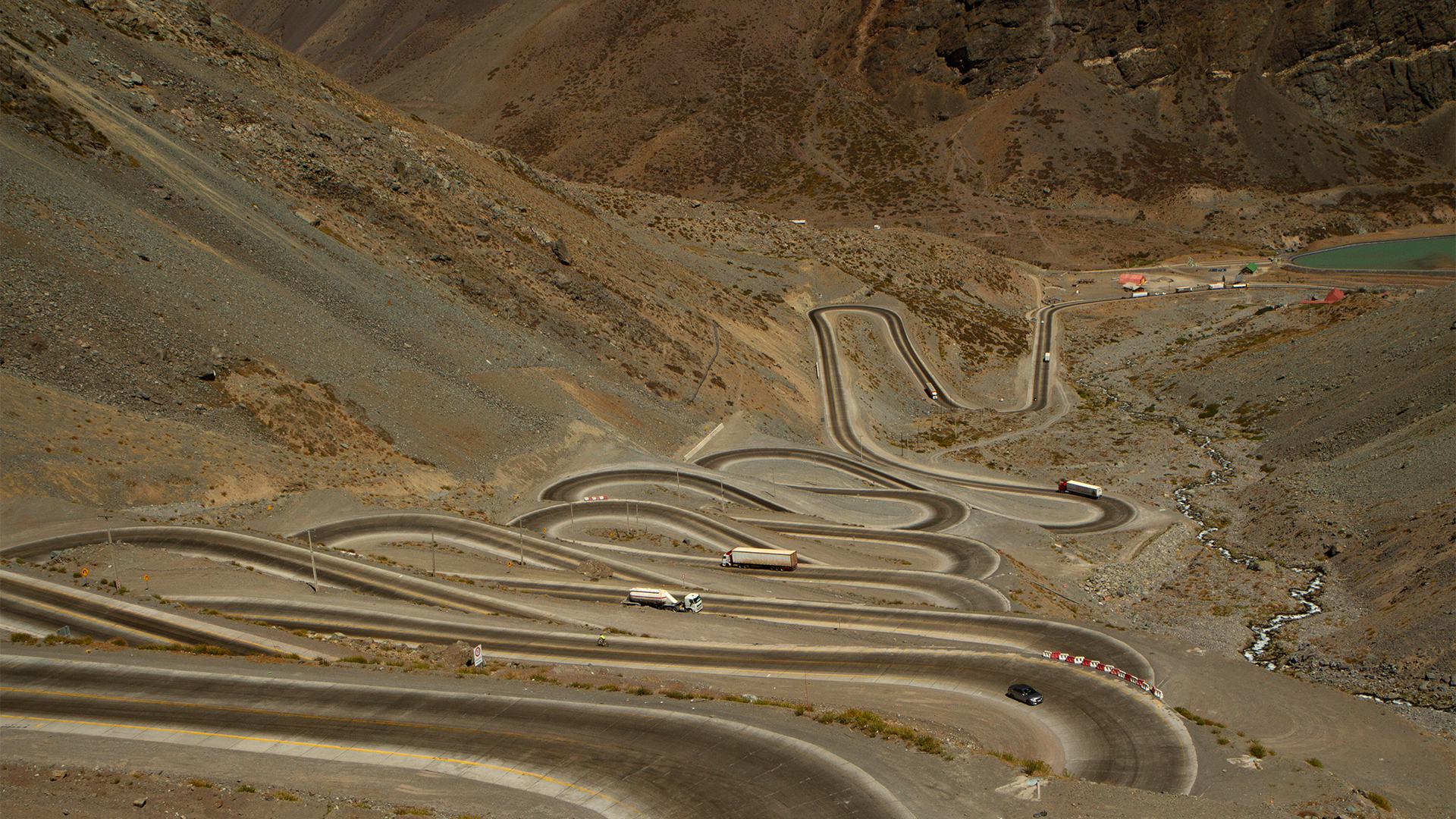 Night-Bus-road-Argentina