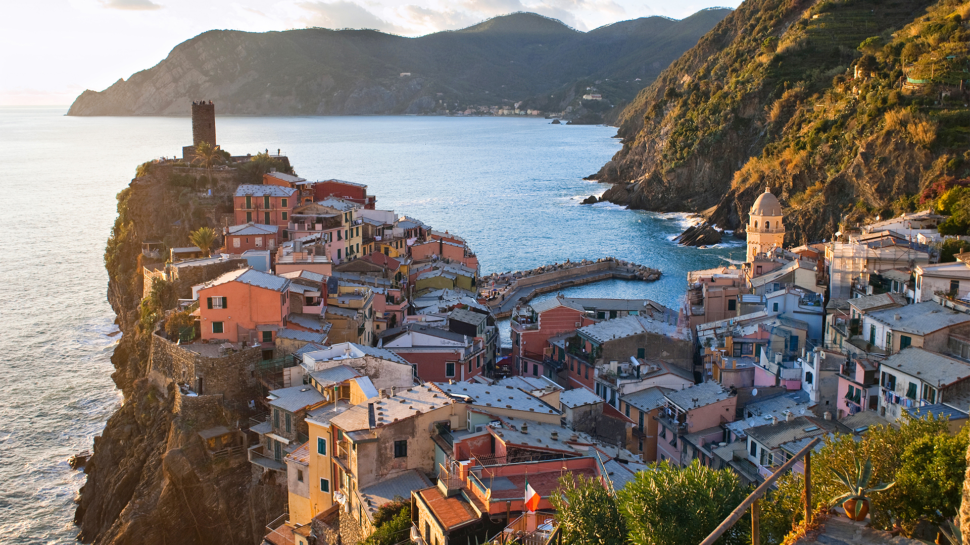 italy-cinque-terre-swiper-hero-gallery