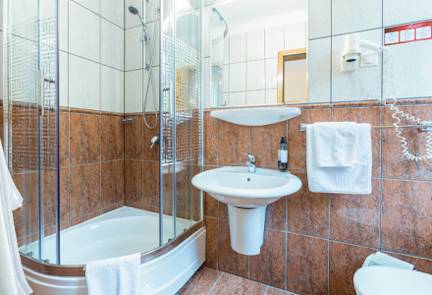 hotel-ambient-bathroom
