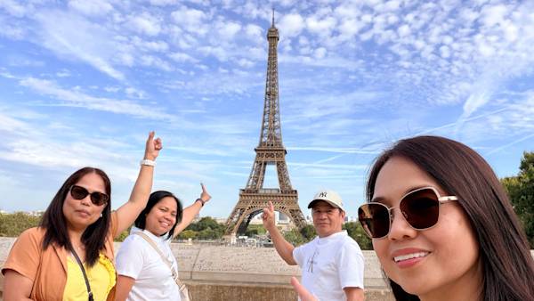 travel-chasers-premium-range-coach-river-cruise-tours-eiffel-tower-france