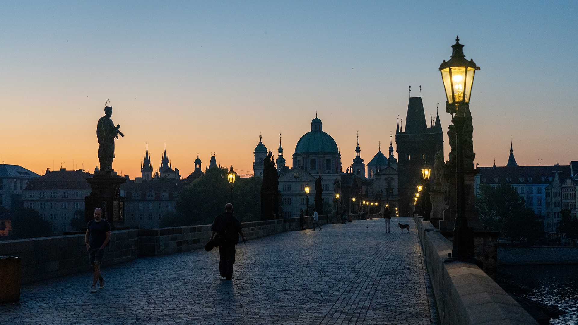 Prague-Charles-Bridge-Sunrise