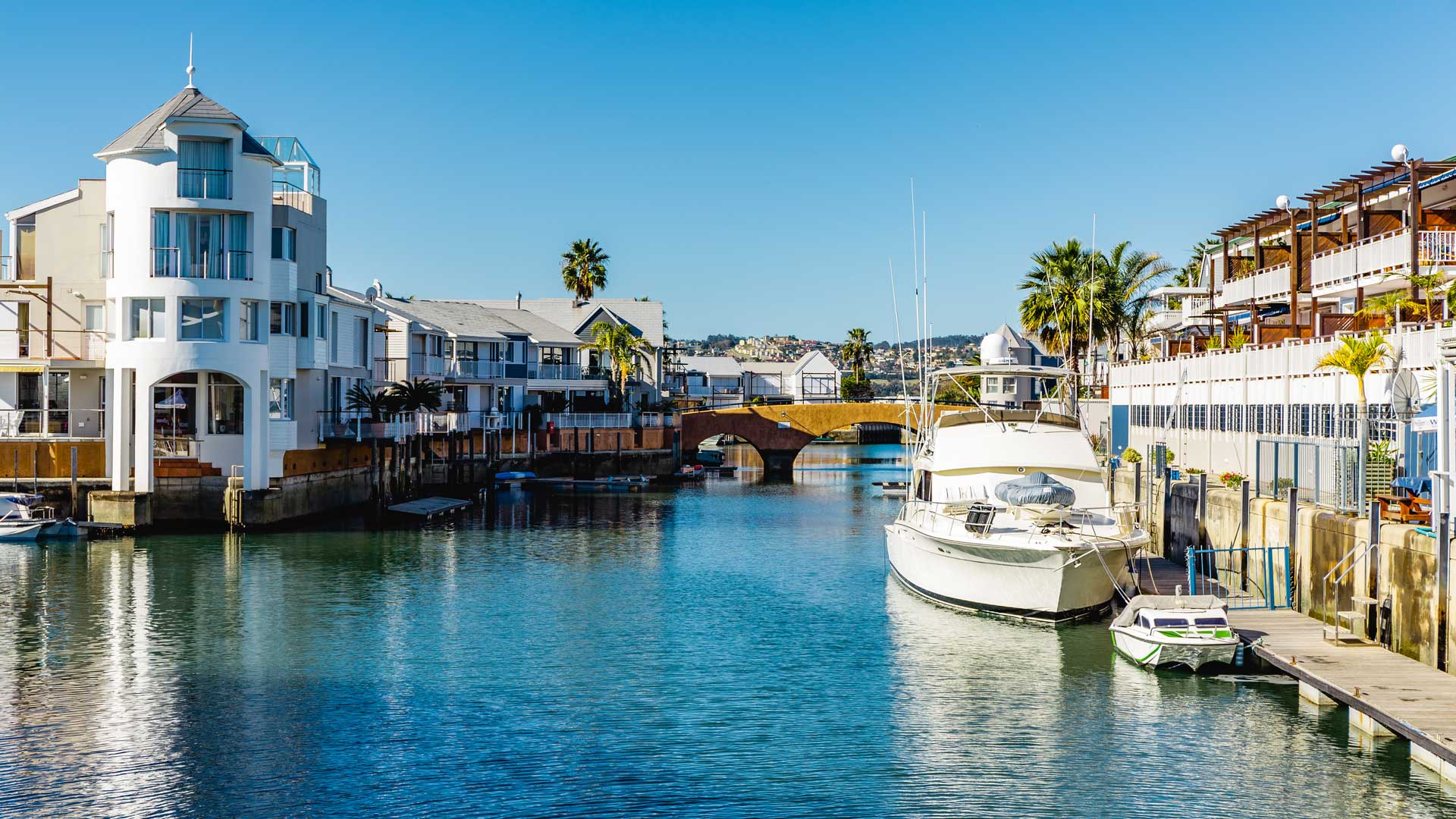 Waterfront-in-Knysna-South-Africa