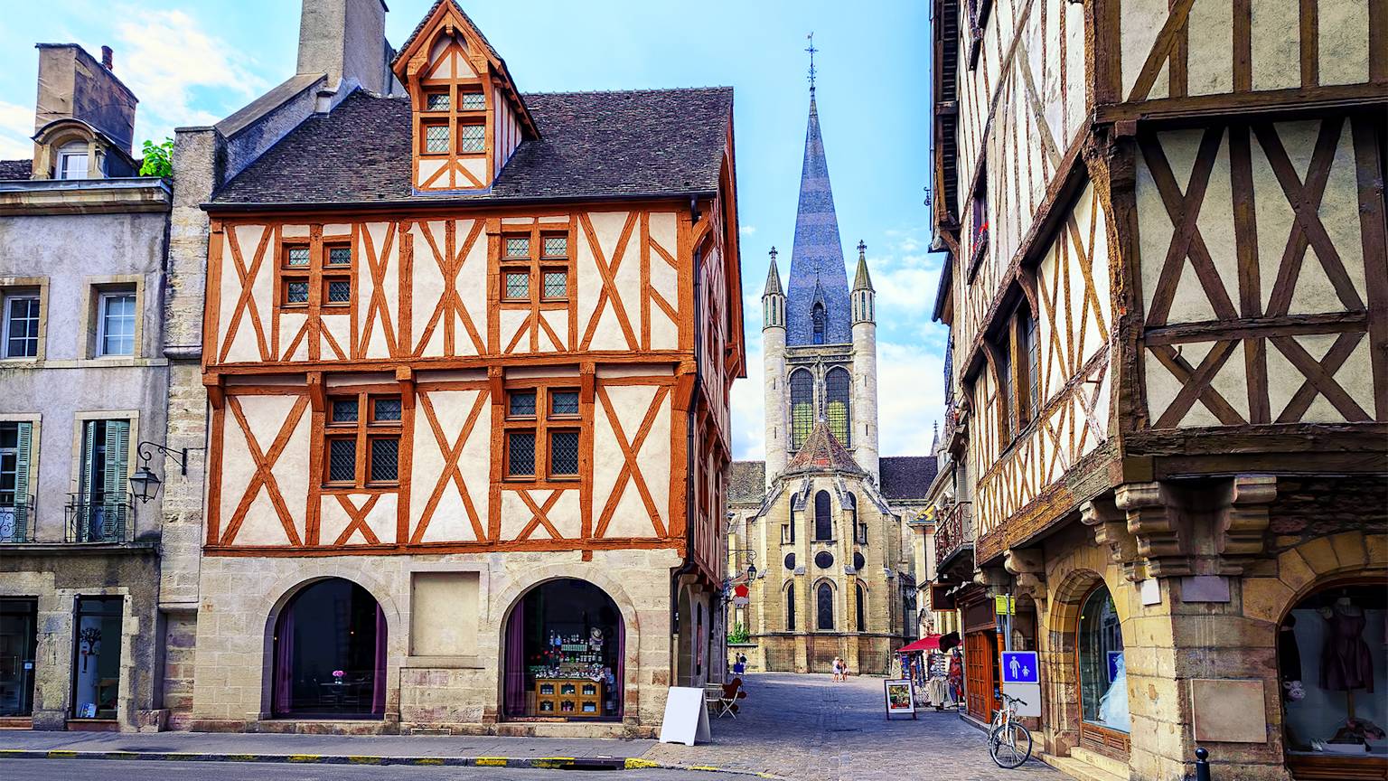 france-dijon-nothre-dame-church-tower