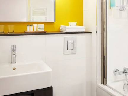 B&B-Hotel-Paris-17-Batignolles-bathroom