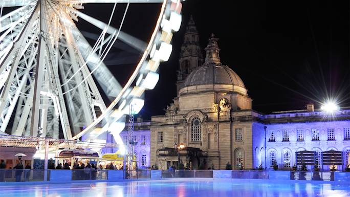orientation-driving-tour-of-cardiff-winter-experience
