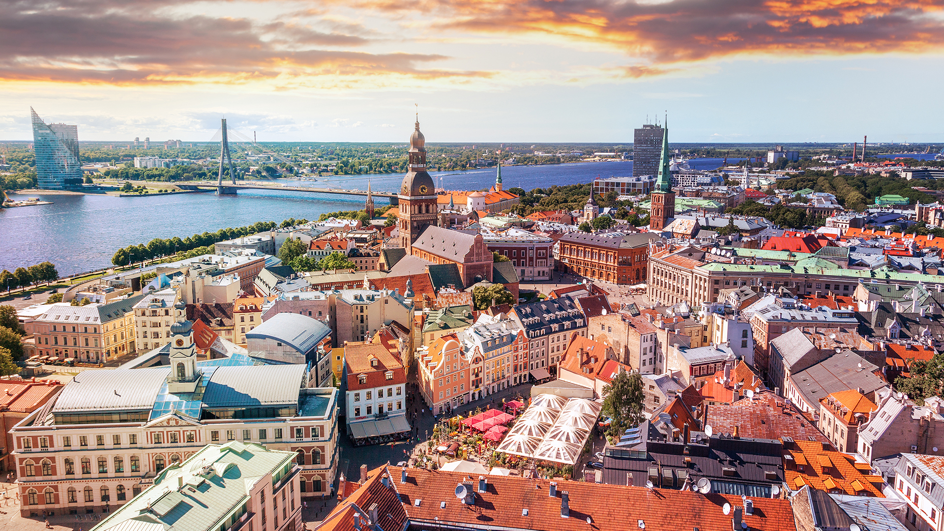 riga-lativa-city-aerial-bridge