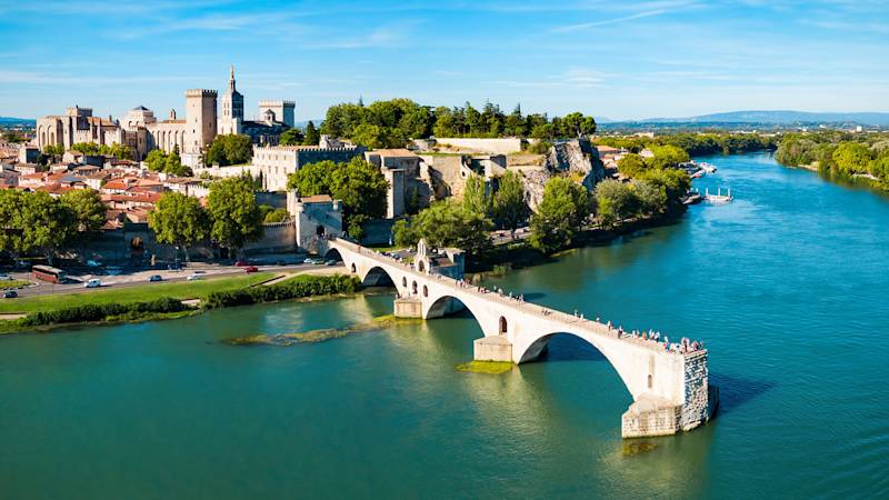 france-country-listing-page-avignon
