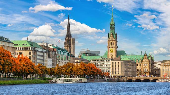 orientation-tour-of-hamburg-experience