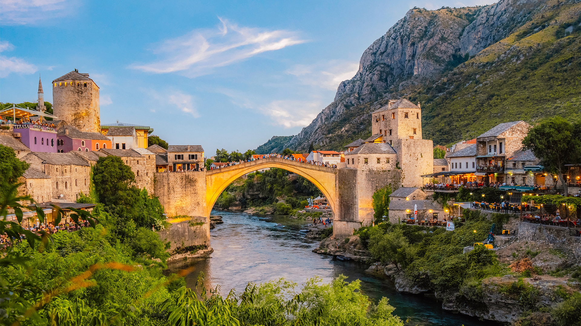 mostar-bosnia-old-bridge-swiper-hero-gallery